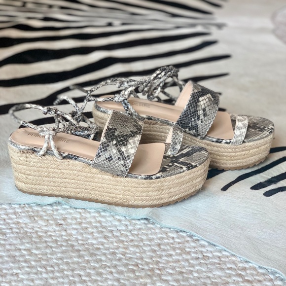 Public Desire Calypso Snake Platform Toe Loop Espadrilles - Picture 4 of 4